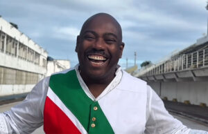 O intérprete Kleber Simpatia está renovado com a Unidos da Piedade.