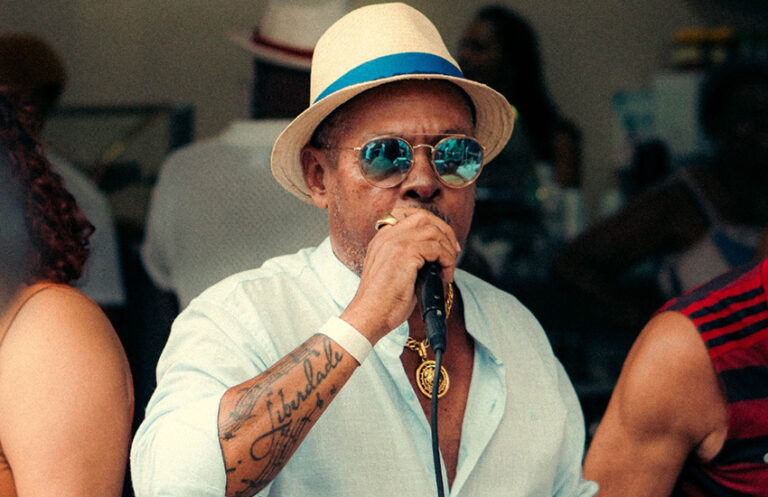 Jairo Liberdade, uma das grandes vozes do Carnaval de Vitória, será homenageado no Pega no Samba, em evento neste sábado
