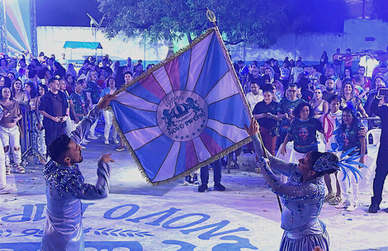 Novo primeiro casal de mestre-sala e porta-bandeira da Novo Império, Weskley e Klaura.