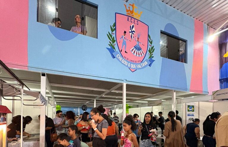 Chegou reinaugura sede oficial da escola em Maria Ortiz