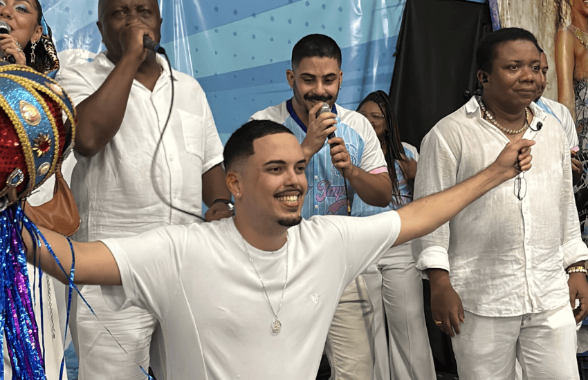 Matheus Rosenthal vence disputa de samba exaltação da Novo Império