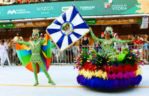 Sylvio Neto e Yasmim Liz, casal de mestre-sala e porta-bandeira da Andaraí