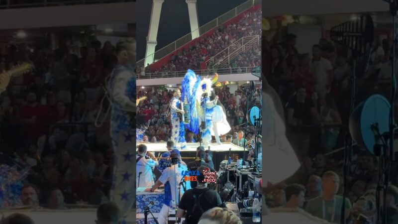 Caetano Medeiros versando na primeira noite o Festival de Parintins